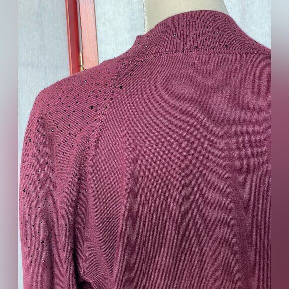 Cable & Gauge Plum Purple Pullover Sweater w/Cut Out & Beaded Top (Size: Large) - Picture 6 of 11